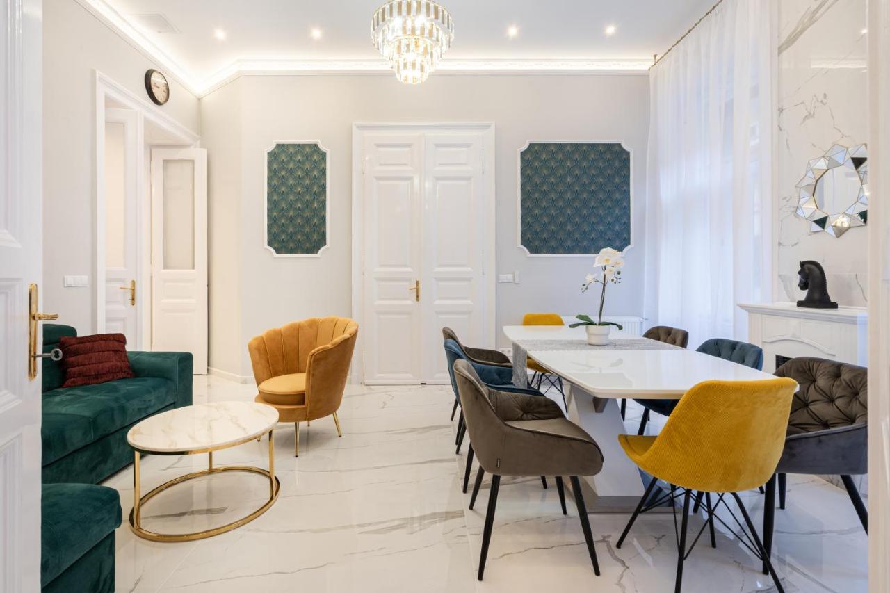 Premium Art Deco Apartment At Broadway // 4Bdr & 3Br Budapest Exterior foto