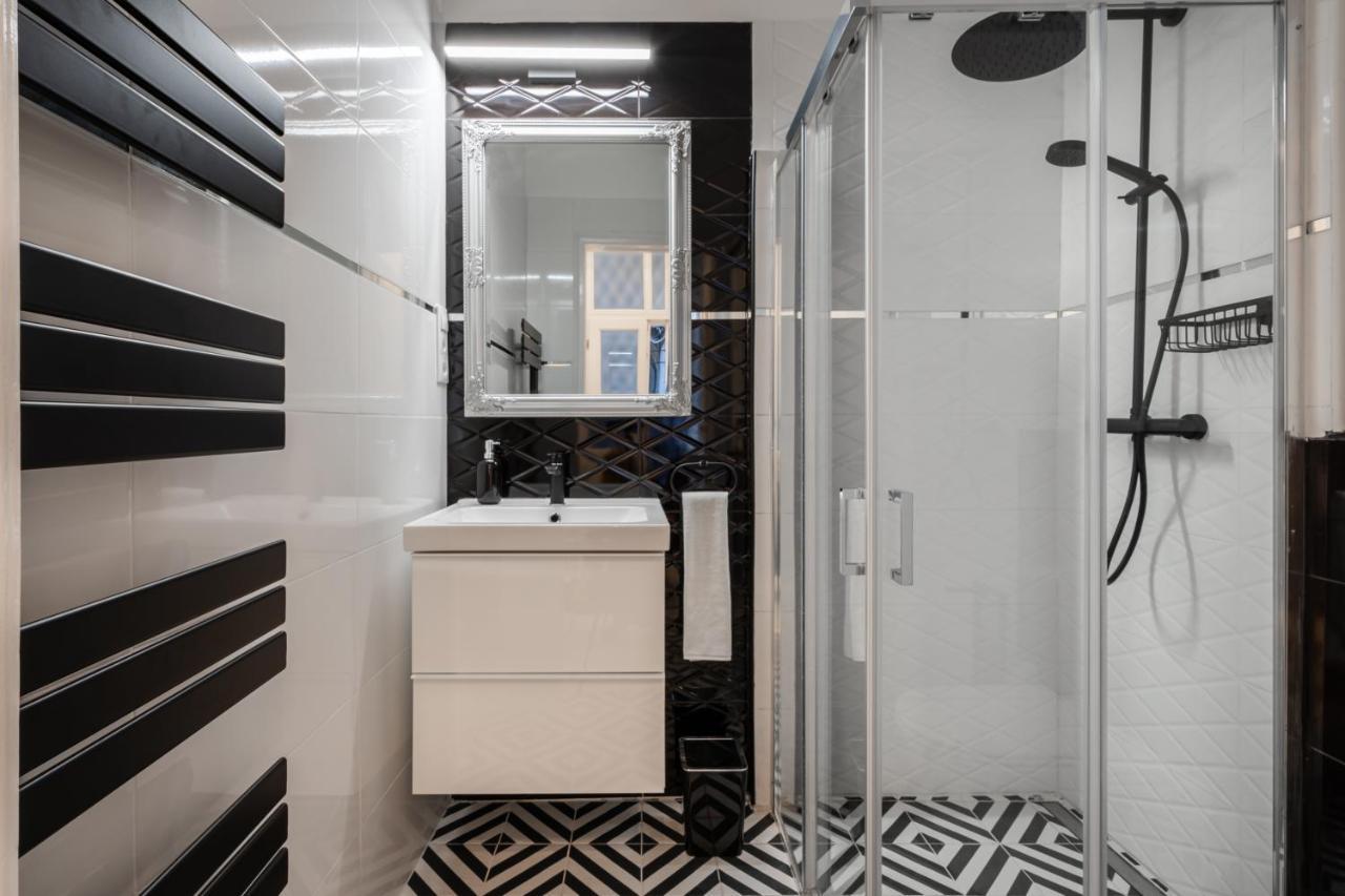 Premium Art Deco Apartment At Broadway // 4Bdr & 3Br Budapest Exterior foto
