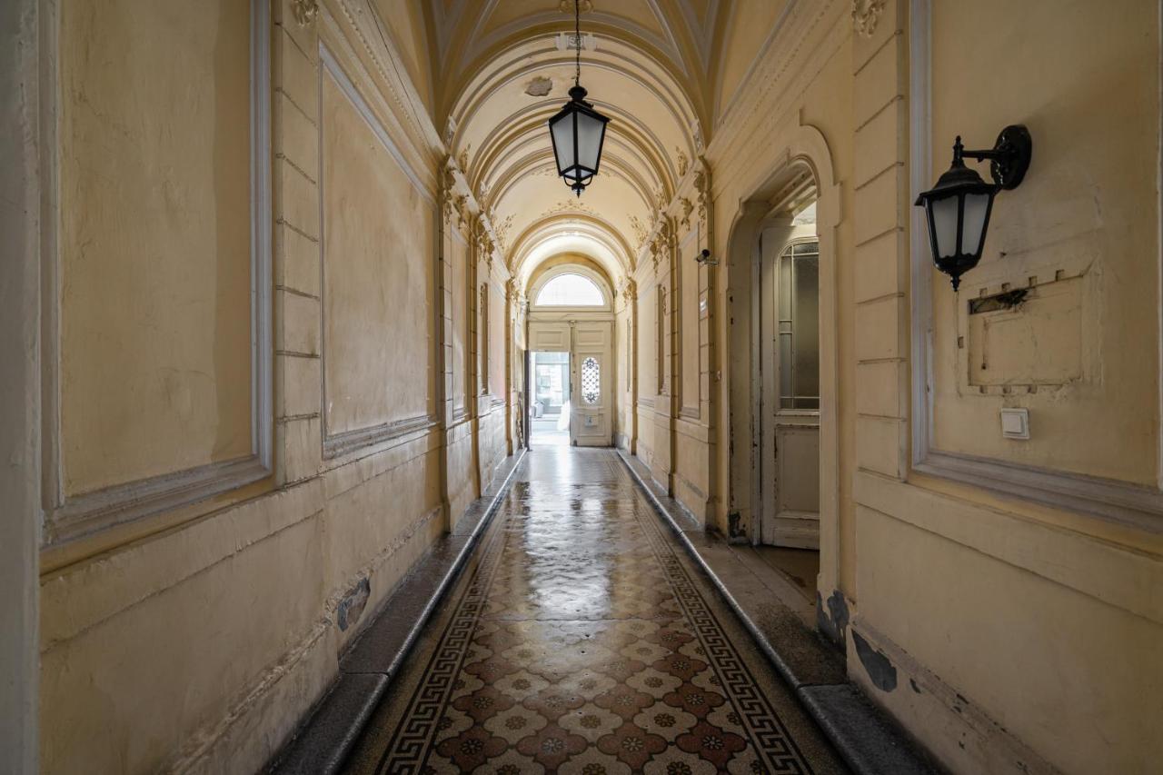 Premium Art Deco Apartment At Broadway // 4Bdr & 3Br Budapest Exterior foto